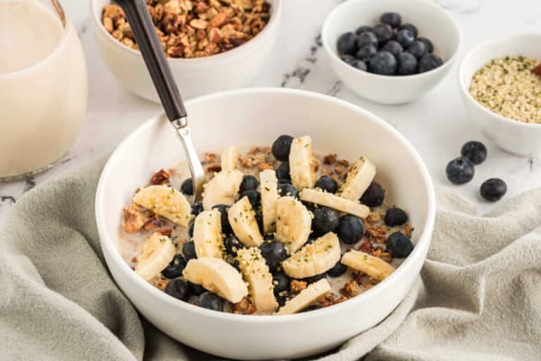 Banana Berry Breakfast Bowl