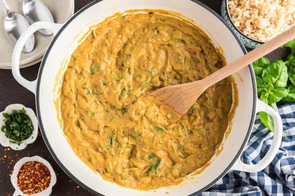 Creamy Sun-Dried Tomato Butter Beans with Spinach