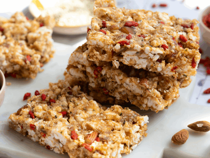 Crispy Quinoa and Goji Berry Bars